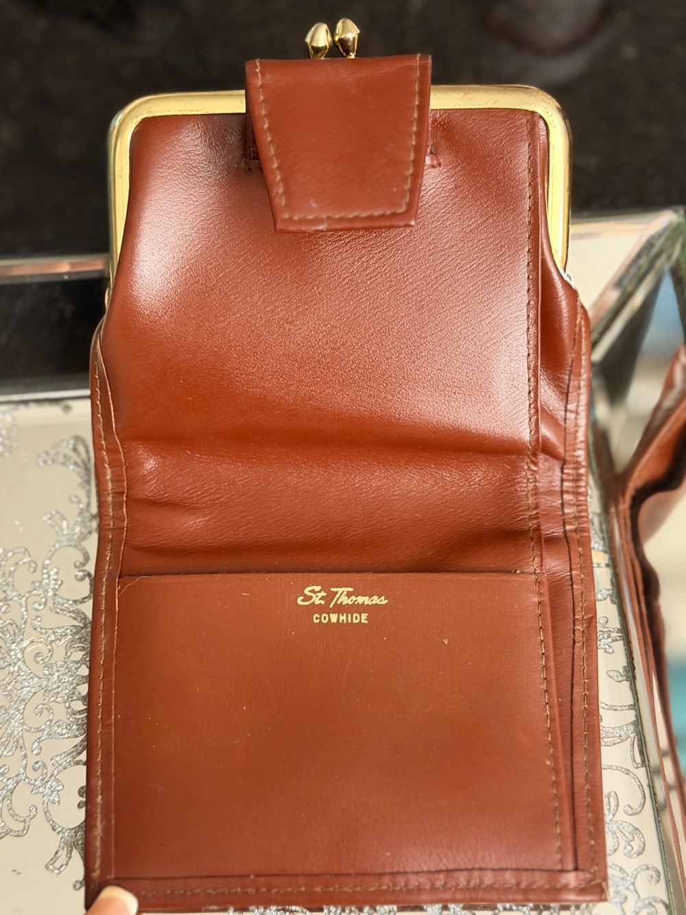 Vintage 70s NEW St Thomas Brown Patchwork Cowhide Leather Wallet | Kiss Lock - Picture 7 of 11